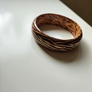 💜 3 For $15 Accessories 💜 Wooden Striped Bangle Bracelet
